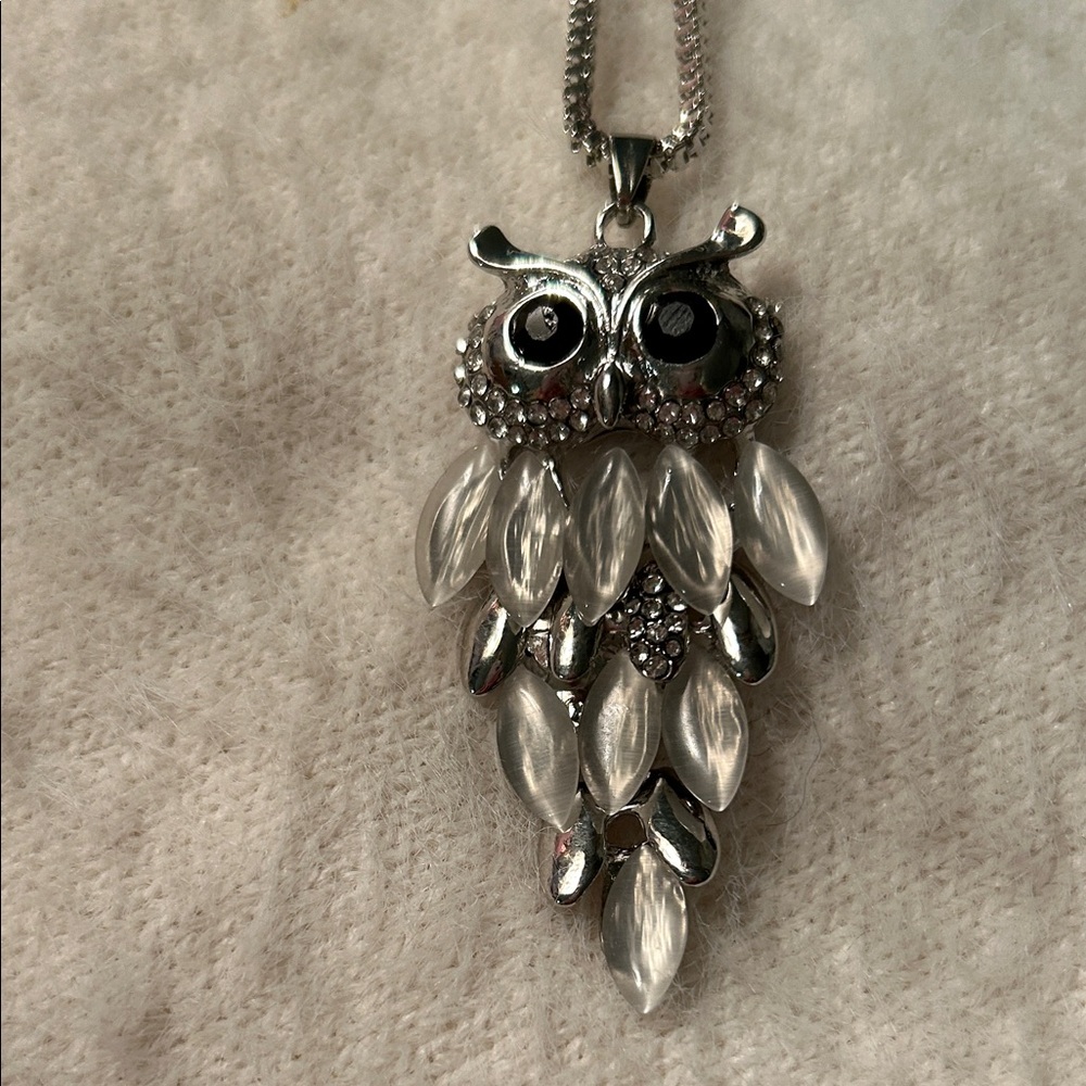 Silver Owl Pendant Necklace
